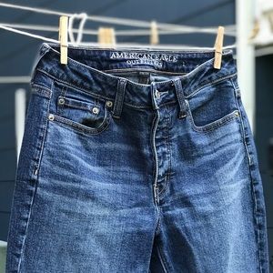 American Eagle Vintage High-Rise Jeans